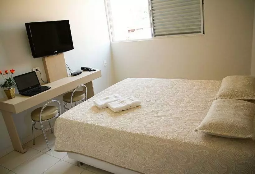 اتاق استاندارد, Uberpalace