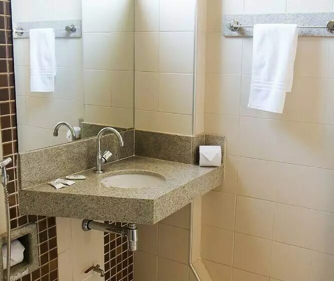 اتاق استاندارد, Uberpalace