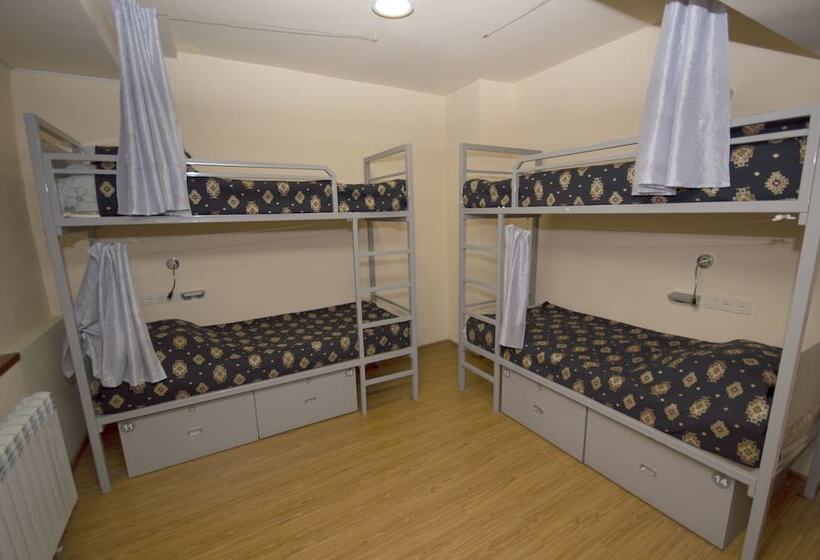 공동 객실, Vagary Hostel