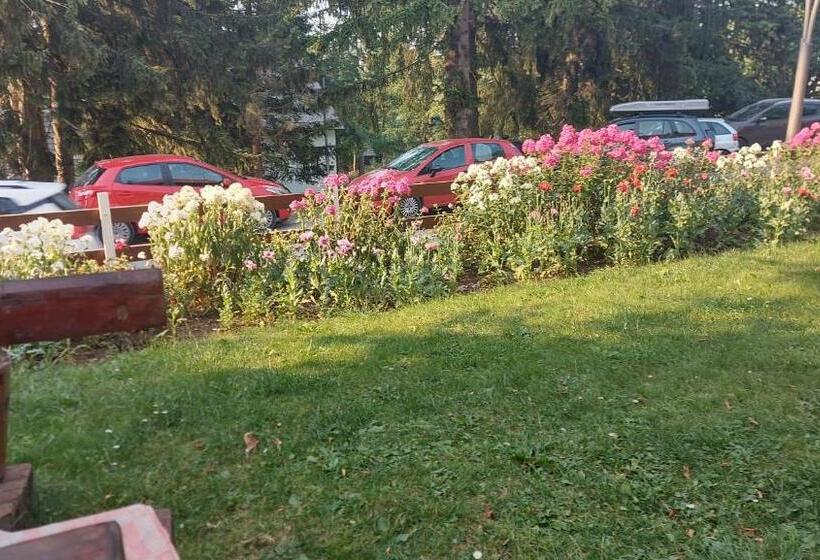 آپارتمان 1 خوابه با چشم‌انداز باغ, Guest House Milena