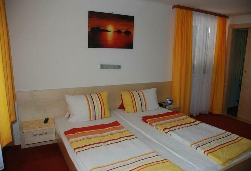 标准间带阳台, Pension Agnes