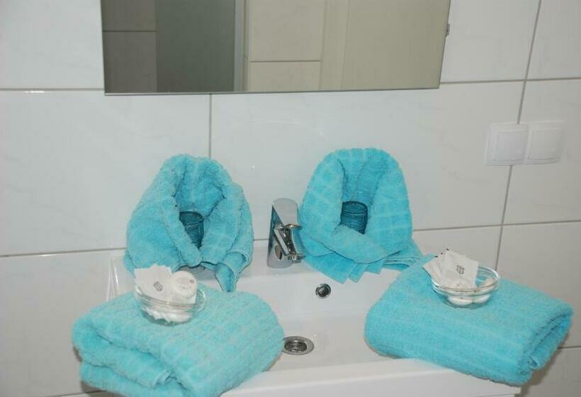 标准间带阳台, Pension Agnes