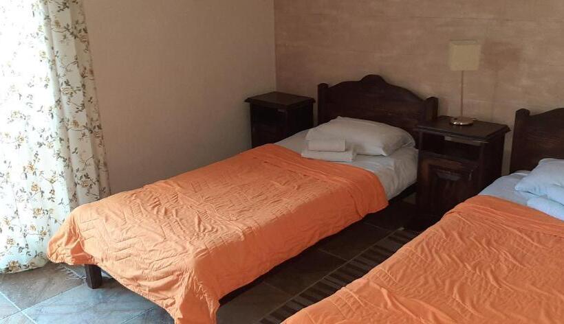 سوییت خانوادگی, Rooms And Apartmants Mirovic