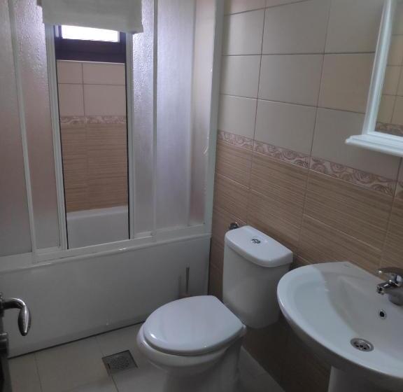 سوییت خانوادگی, Rooms And Apartmants Mirovic