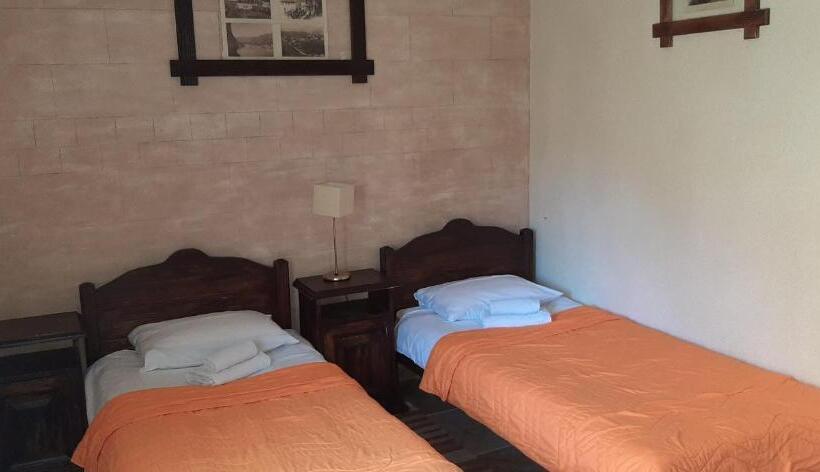 سوییت خانوادگی, Rooms And Apartmants Mirovic