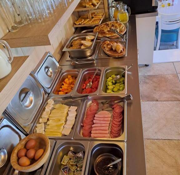 اتاق استاندارد, Rooms And Apartmants Mirovic