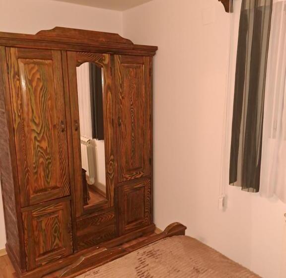 آپارتمان 1 خوابه, Rooms And Apartmants Mirovic