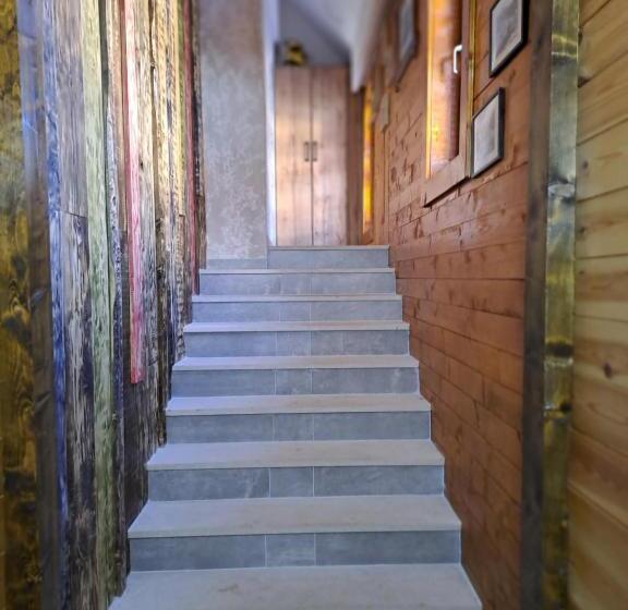 اتاق سوپریور سه تخته, Rooms And Apartmants Mirovic