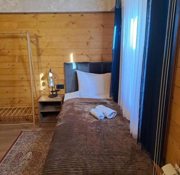اتاق سوپریور سه تخته, Rooms And Apartmants Mirovic