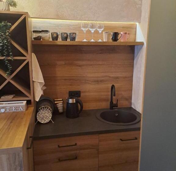 اتاق سوپریور سه تخته, Rooms And Apartmants Mirovic