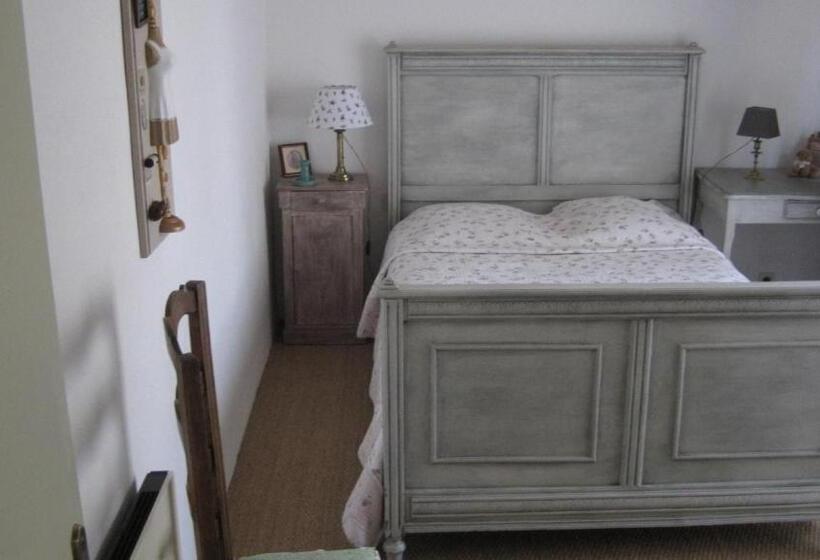 标准间带露台, Sous Les Chênes