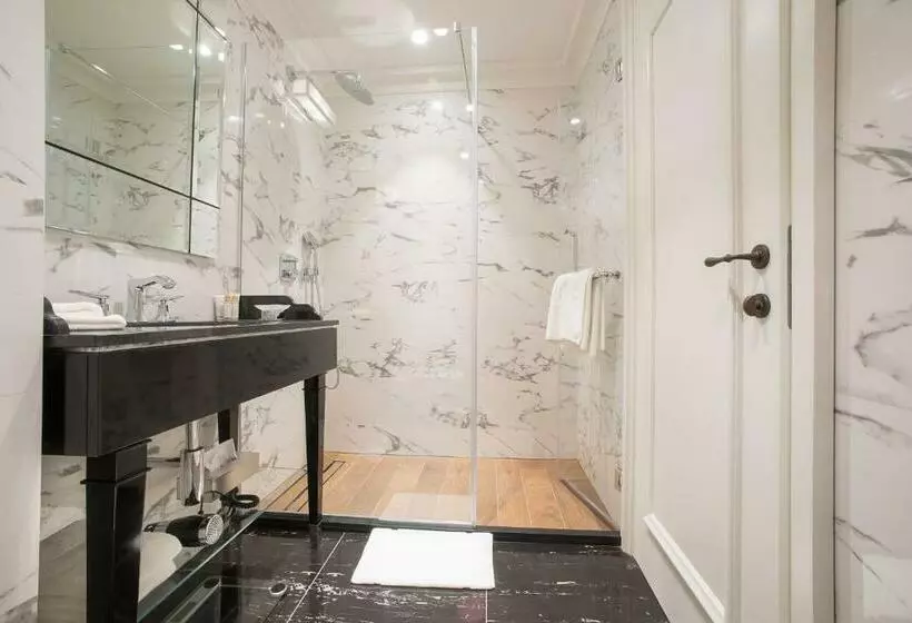 اتاق پرستیژ, Boutique Hotel La Roche