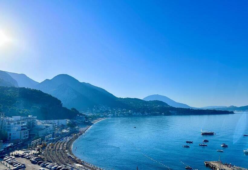 سوییت جونیور با بالکن, Porto Sole