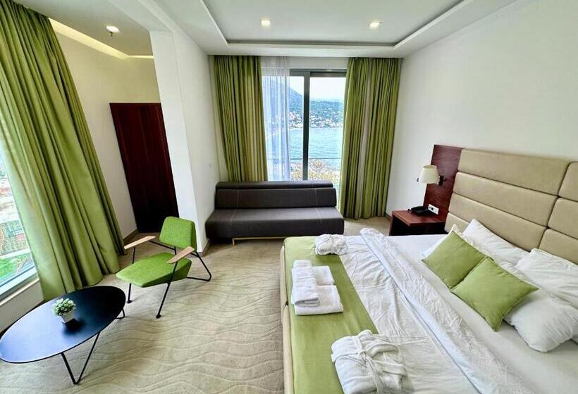 سوییت جونیور با بالکن, Porto Sole