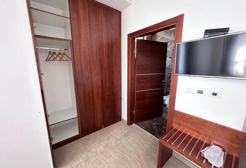 سوییت با چشم‌انداز دریا, Porto Sole