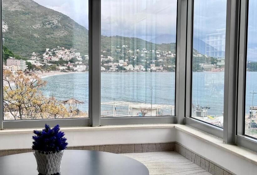 سوییت با چشم‌انداز دریا, Porto Sole