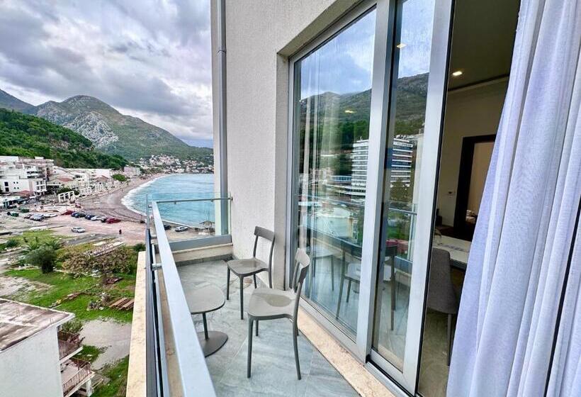 آپارتمان 1 خوابه با تراس, Porto Sole