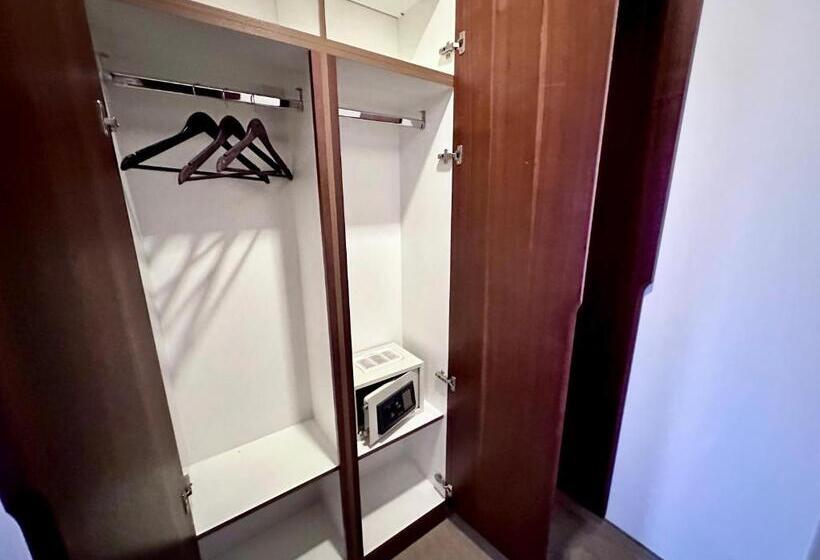 آپارتمان 1 خوابه با تراس, Porto Sole