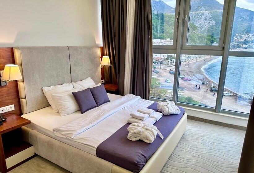 1 Bedroom Penthouse Apartment, Porto Sole