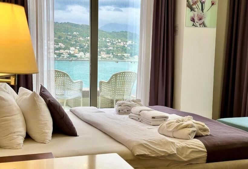 سوییت جونیور با بالکن, Porto Sole