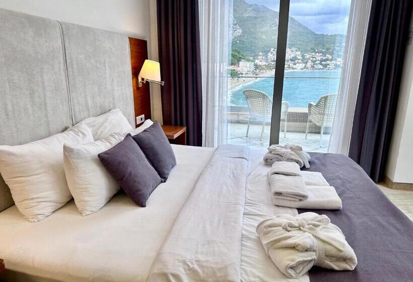 سوییت جونیور با بالکن, Porto Sole