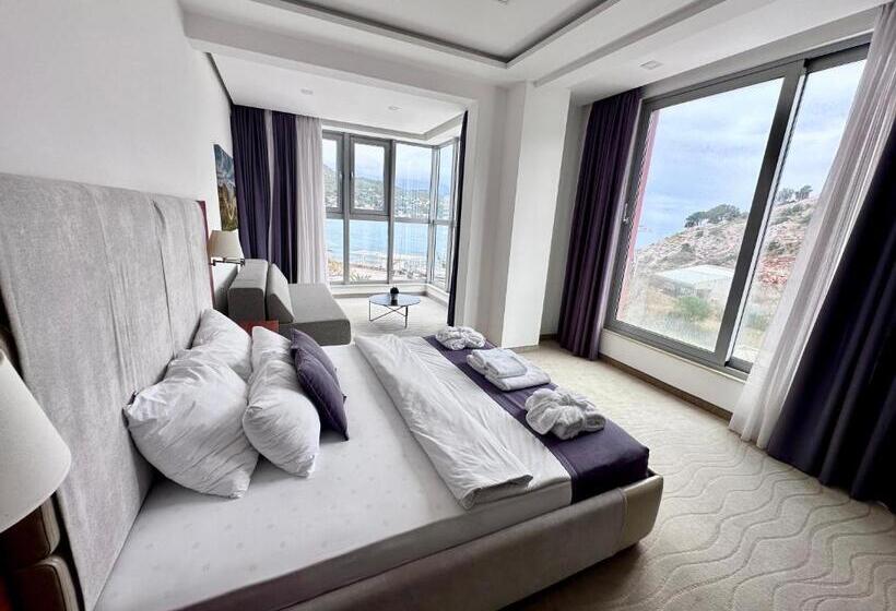 سوییت با چشم‌انداز دریا, Porto Sole