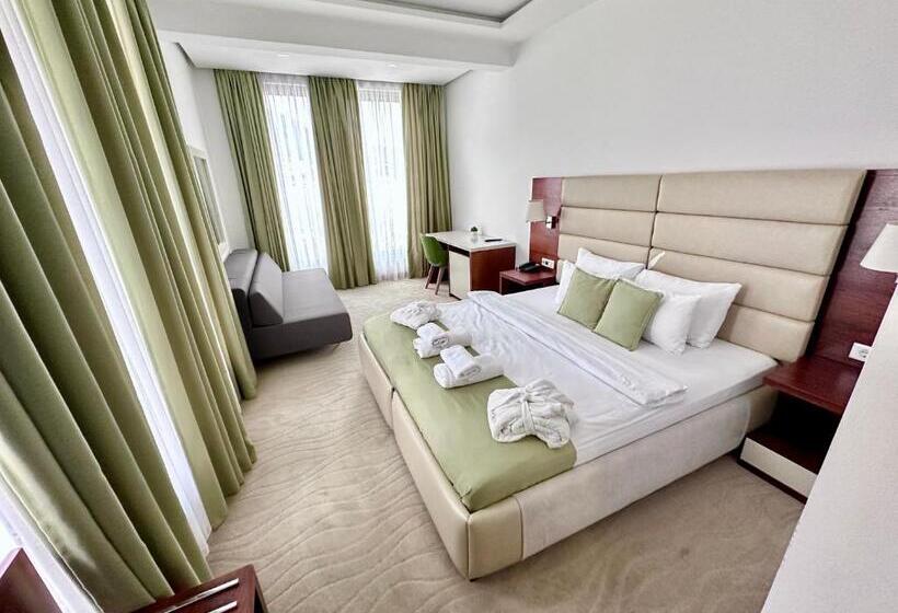 سوییت با چشم‌انداز دریا, Porto Sole