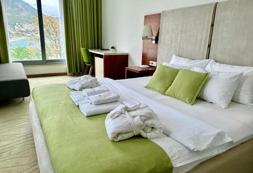 سوییت با چشم‌انداز دریا, Porto Sole