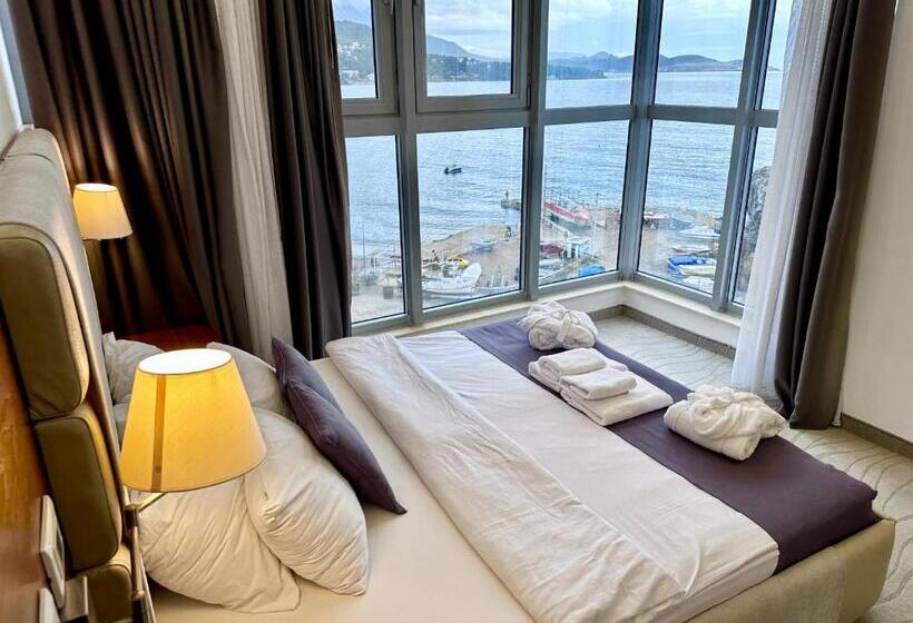 آپارتمان 1 خوابه با تراس, Porto Sole
