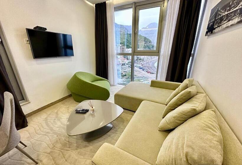 1 Bedroom Penthouse Apartment, Porto Sole