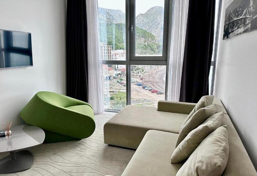 1 Bedroom Penthouse Apartment, Porto Sole