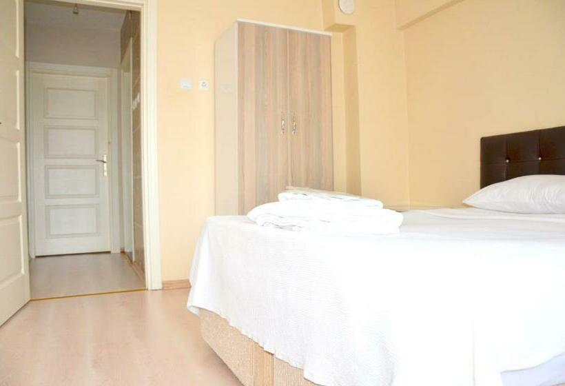 エコノミートリプルルーム, Elit Hotel Corlu