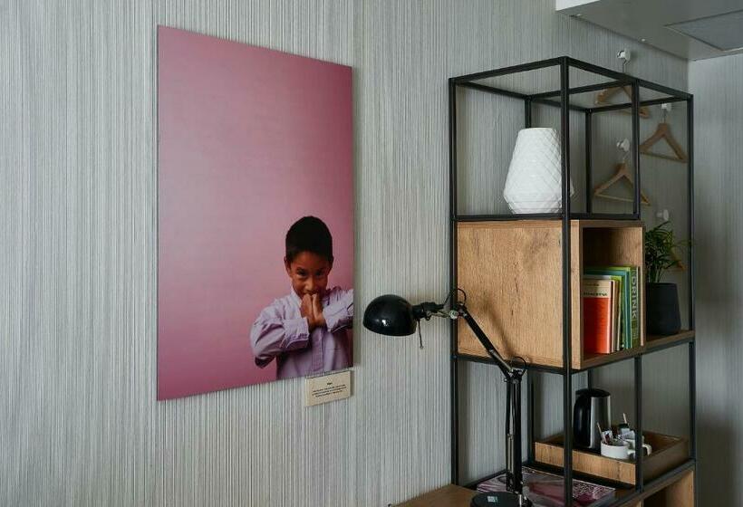 スタンダードルーム, Good Hotel London