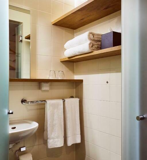 リバービュースタンダードルーム, Good Hotel London