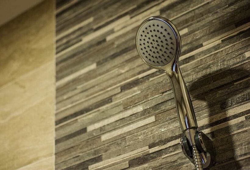 חדר דלוקס, Armenian Suite