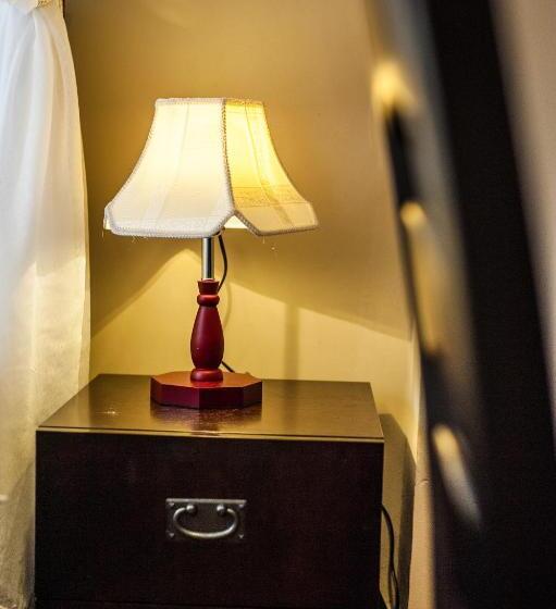 חדר משפחתי דלוקס, Armenian Suite