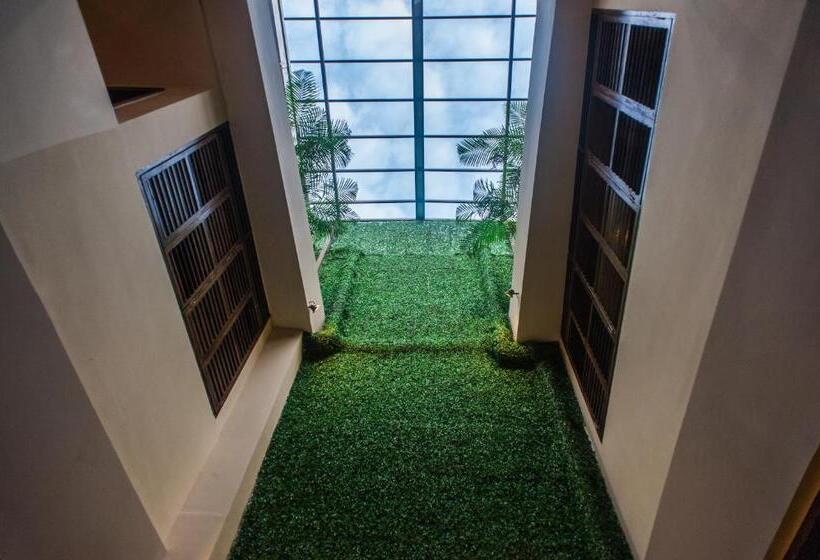 חדר משפחתי דלוקס, Armenian Suite