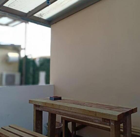 חדר משפחתי דלוקס, Armenian Suite