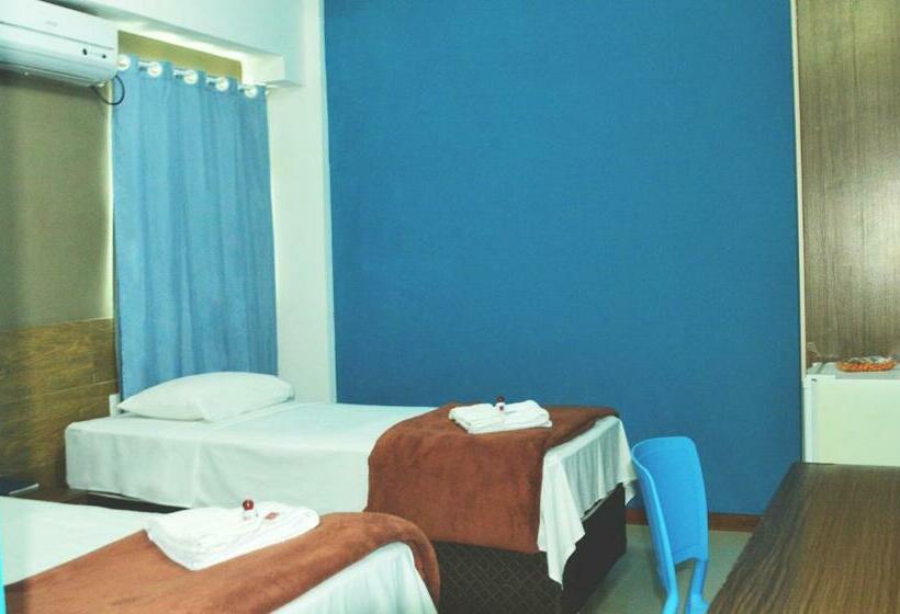 شقة غرفة واحدة, Bonjour