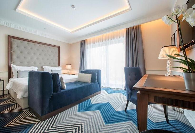 سوئیت دلوکس 2 خوابه, Boutique Hotel La Roche