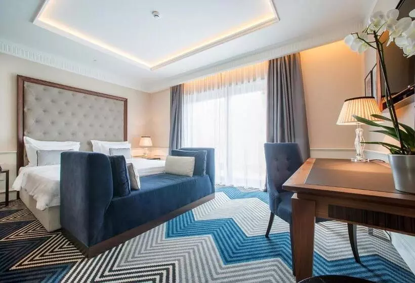 سوئیت دلوکس 2 خوابه, Boutique Hotel La Roche