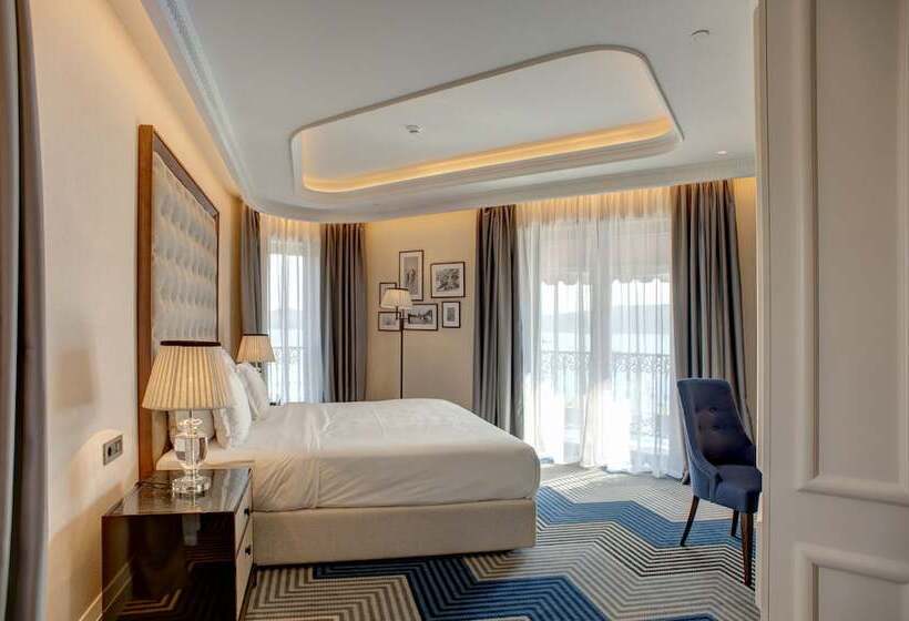 سوئیت پریمیوم 2 خوابه, Boutique Hotel La Roche