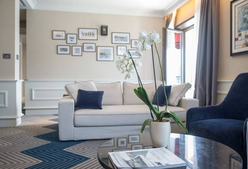 سوئیت دلوکس 2 خوابه, Boutique Hotel La Roche