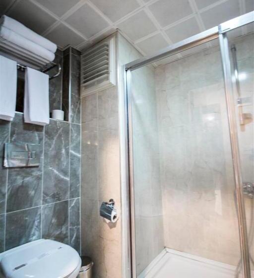 غرفة قياسية, Business Han