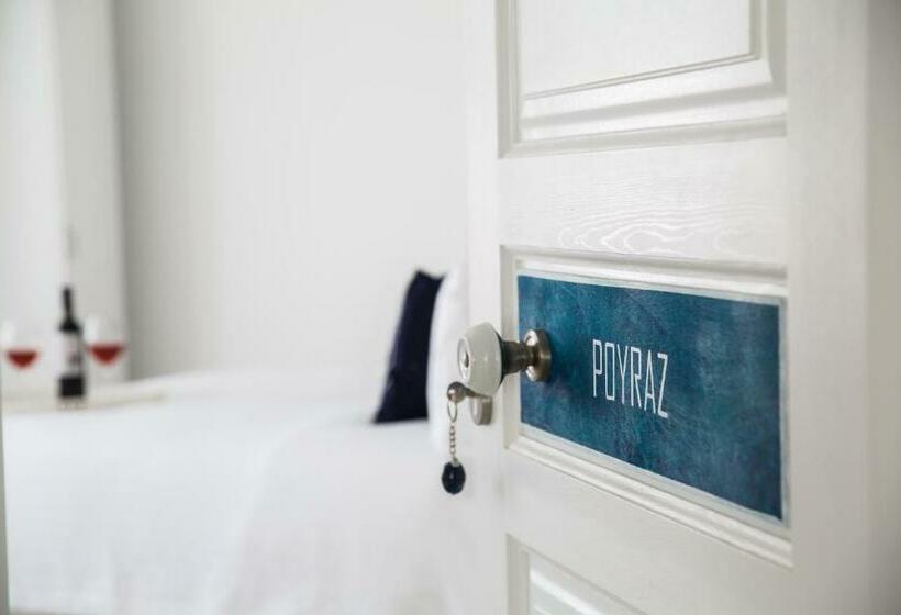 اتاق استاندارد با چشمانداز دریا, Esinti