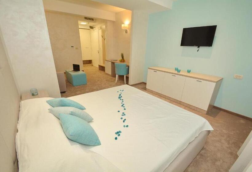 سوییت, Hermes Budva