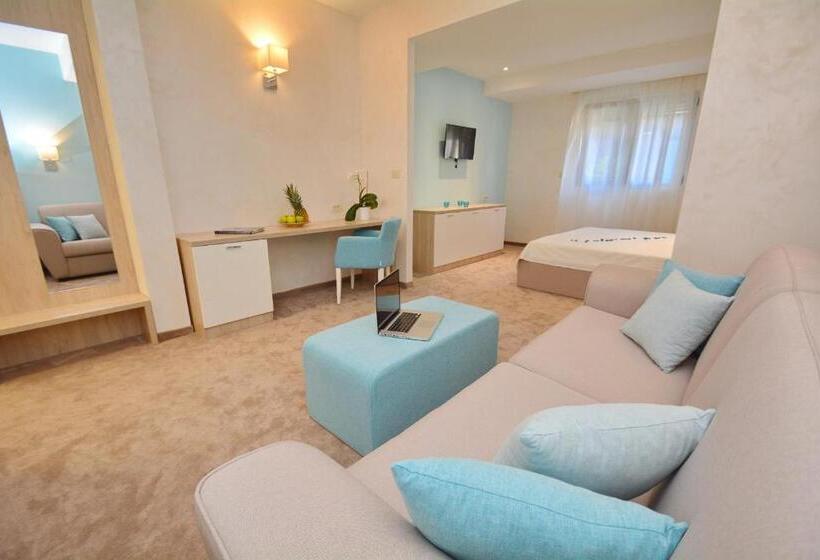 سوییت, Hermes Budva