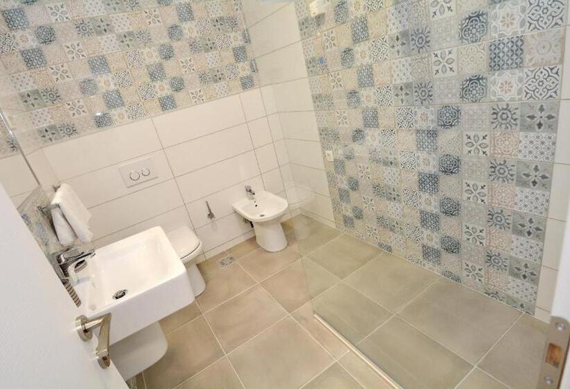 Comfort room with balcony, Hermes Budva