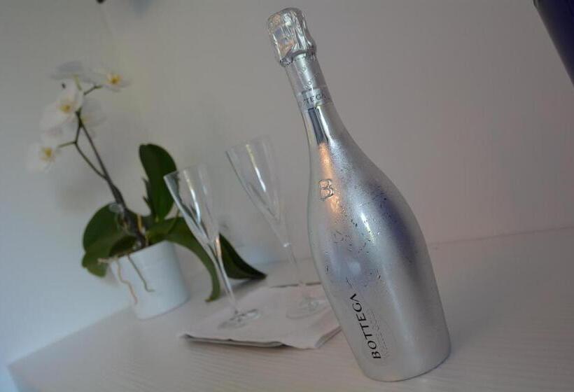 Comfort room with balcony, Hermes Budva