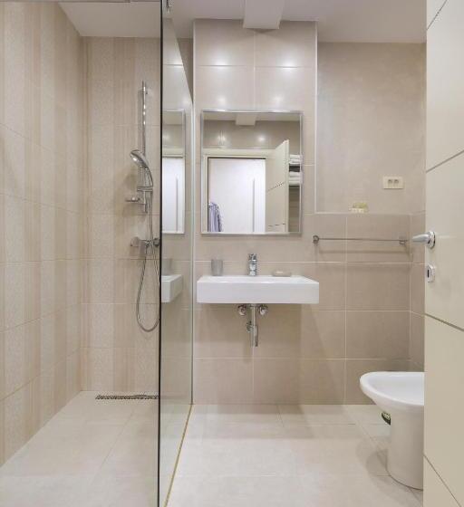 Economy Triple Room, Hermes Budva